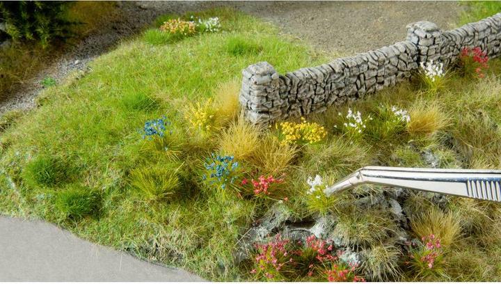 Actual product image Noch Flowers 250 pieces