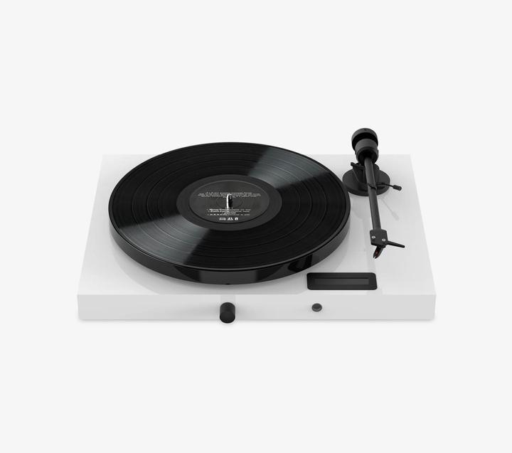 Actual product image Pro-Ject Jukebox E1 OM5e Platenspeler Ingebouwde Versterker 2x25w - Wit