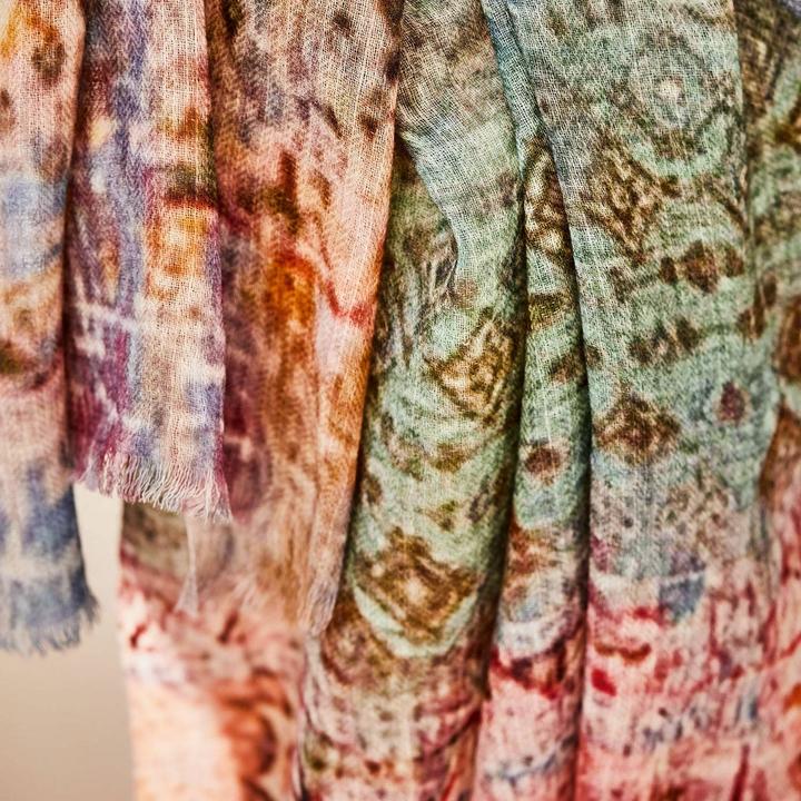 Actual product image Loberon Scarf Léa colourful