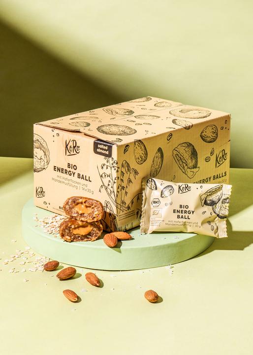 Immagine prodotto KoRo Palla snack biologica a base di datteri con ripieno di fiocchi d'avena, sale e pasta di mandorle (1 pz., 420 g)