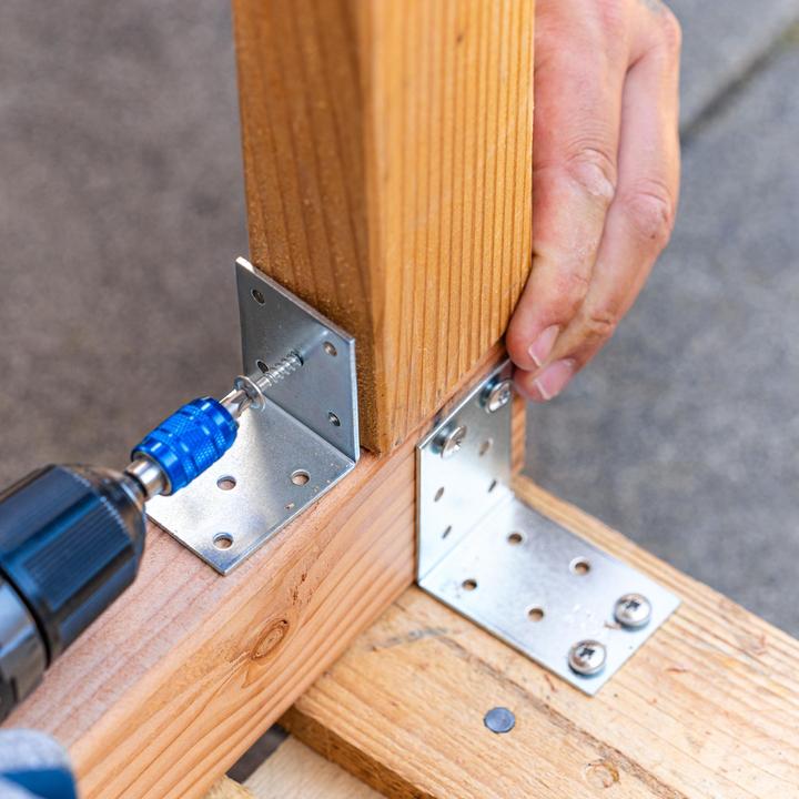Actual product image Helpmate Lochplattenwinkel (Perforated plate angle, 12 pcs.)