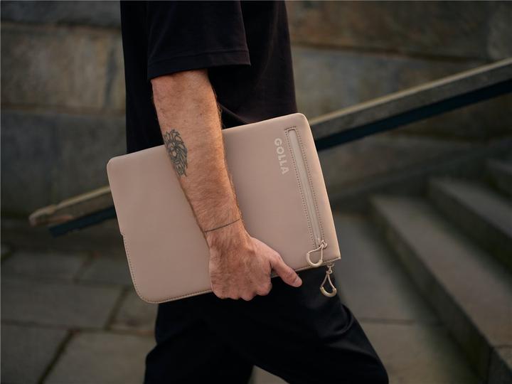 Image du produit Golla Étui pour ordinateur portable 15 pouces, crème (15", Apple, HP, ASUS, Vallon, Lenovo)