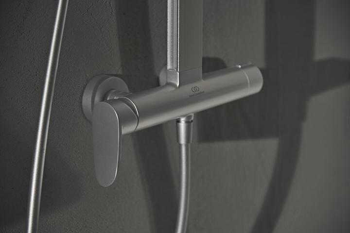 Image du produit Ideal Standard Système de douche Alu+ : Mitigeur de douche Ceraflow 2 étagères, douchette à main 2F, douche de