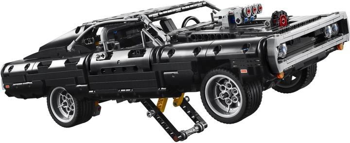 Actual product image LEGO Dom's Dodge Charger (42111, LEGO Technic)