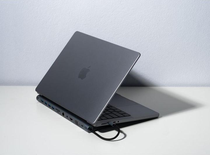 Actual product image XtremeMac Type-C Hub Station - 12 Ports (USB-C, 12 Ports)