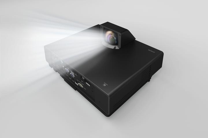 Produktbild Epson EB-805F (Full HD, 5000 lm, 0.27 - 0.37:1)