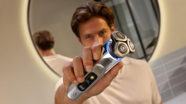 Actual product image Philips Series i9000 Prestige Ultra