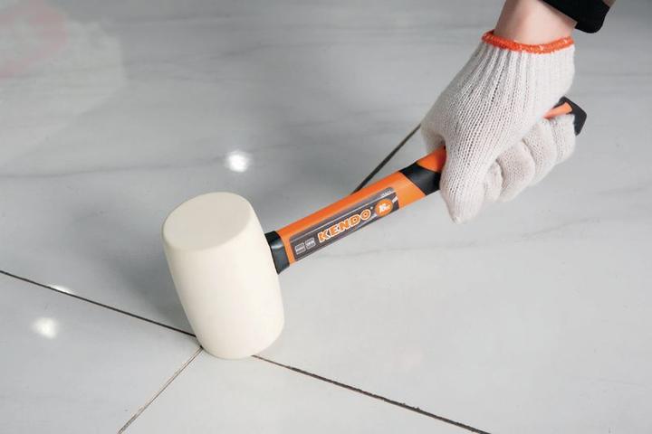 Produktbild Kendo Gummihammer mit Fiberglasstiel (450 g)