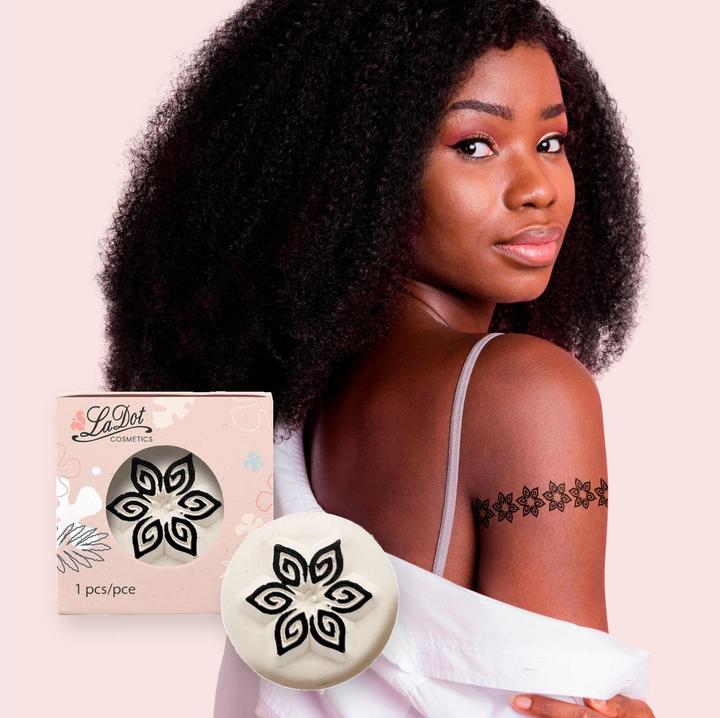 Image du produit Ladot S pierre de tatouage temporaire - Fleur 6 pétales