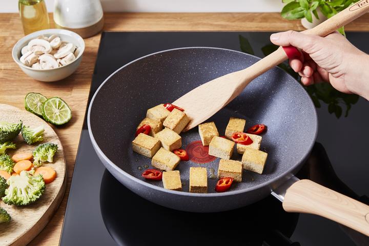 Produktbild Tefal Natural Force G2661902 Pfanne Wok-/Bratpfanne Rund (28 cm, Wok Pfanne, Aluminium)