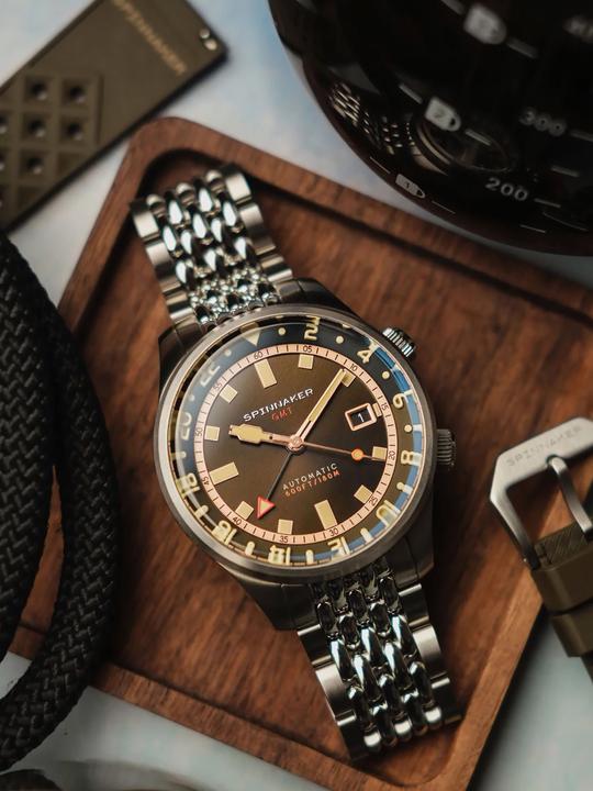 Actual product image Spinnaker SP-5121-22 Bradner GMT (Analogue wristwatch)