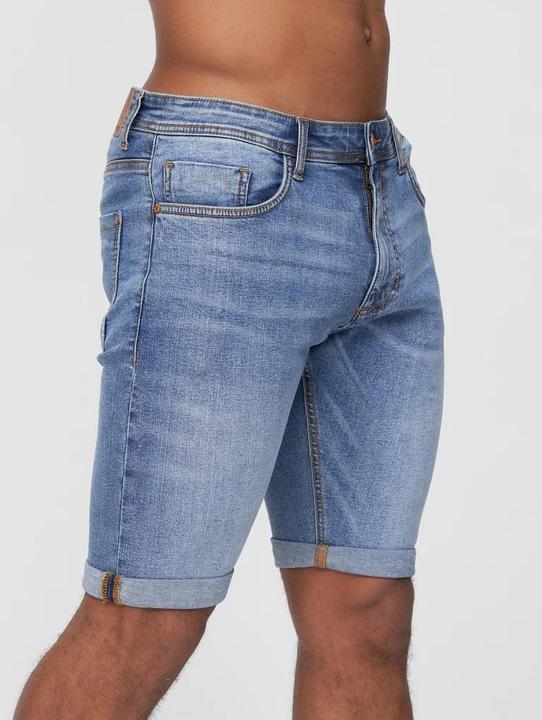 Actual product image Duck and Cover Mens Zeki Shorts (32)