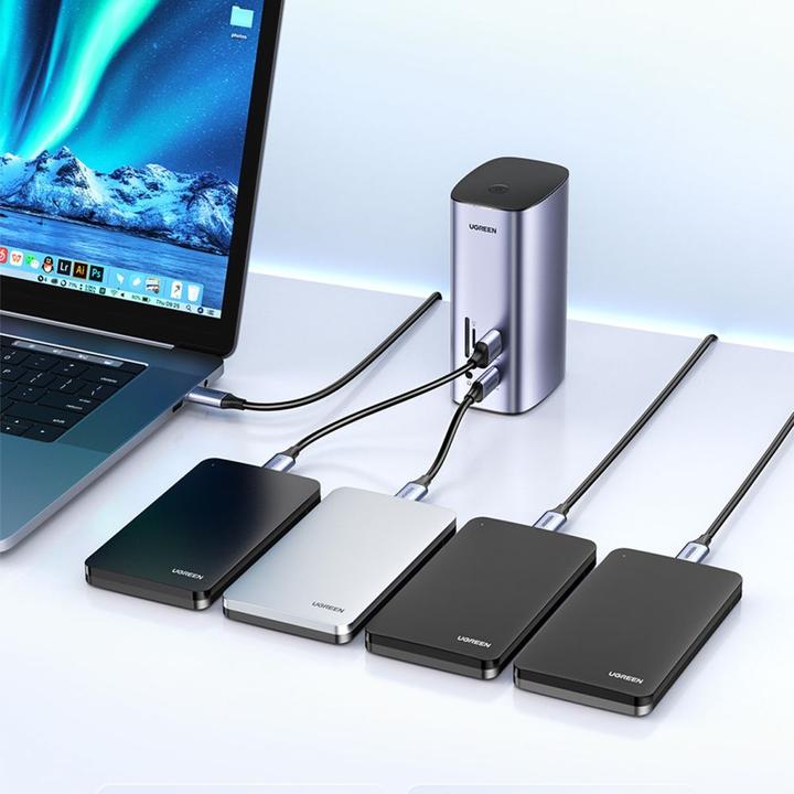Actual product image Ugreen Multi (USB-C, 12 Ports)