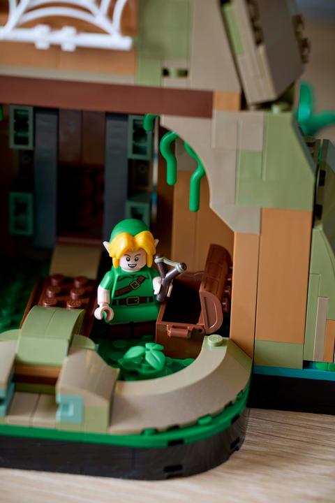 Actual product image LEGO The Legend of Zelda - Deku Tree 2-in-1 (77092, LEGO The Legend of Zelda)