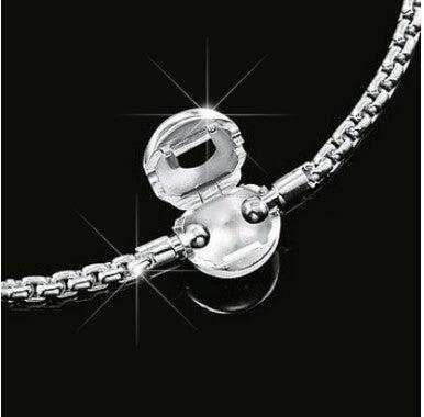 Produktbild Hermex Bettelarmband versilbert für Beads / Charms - 23cm Silbrig (23 cm, Metalllegierung)