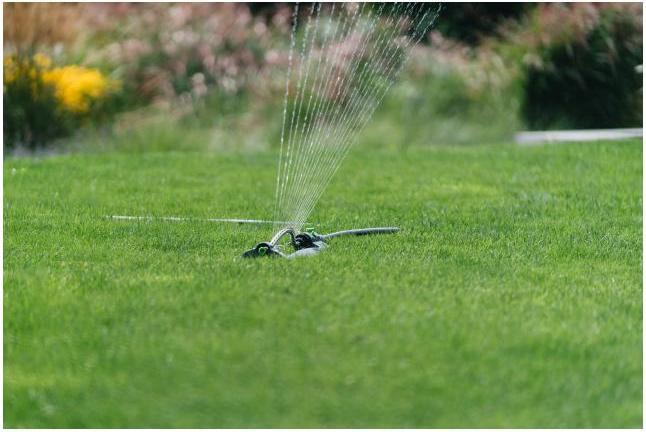 Actual product image Geka Oscillating Area Sprinkler Deluxe (Square sprinkler)