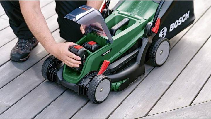 Productafbeelding Bosch Home & Garden UniversalRotak 2x18V-37-550 (Oplaadbare batterij)