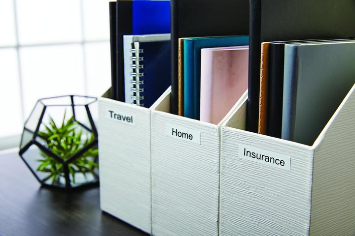 Actual product image Dymo Folder labels