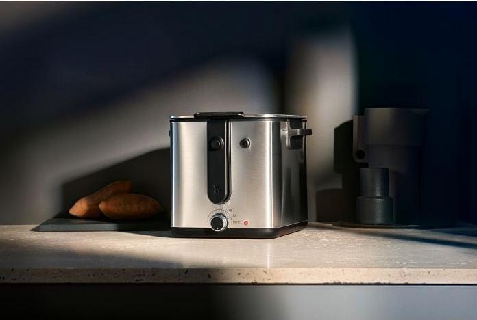 Immagine prodotto WMF KITCHENminis Friggitrice con taglia patate