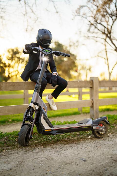 Produktbild Segway-Ninebot GT2 P (70 km/h, 90 km, 1500 W)