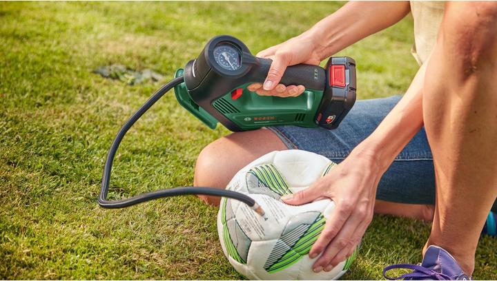 Produktbild Bosch Home & Garden UniversalPump 18V Set (+ 2,0 Ah Starter) (10.30 Bar)