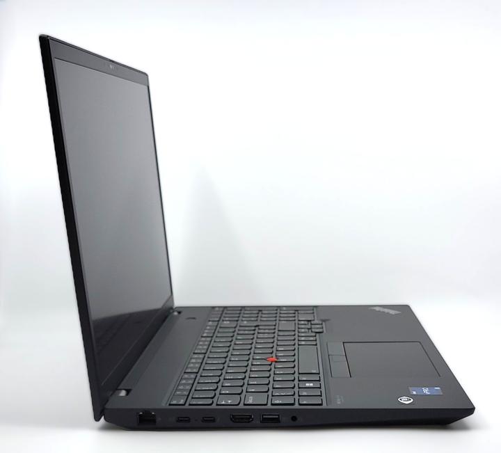 Actual product image Gisler Systems ThinkPad T16 G1 Touch (32 GB, 16", 512 GB, CH, B / Very good)