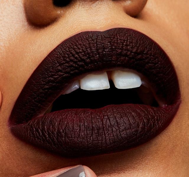 Actual product image MAC Cosmetics Retro Matte Liquid Lipcolour (High drama)