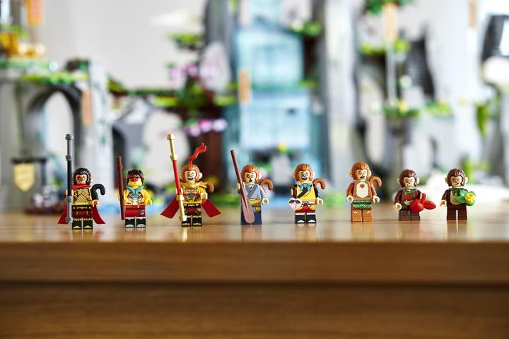 Immagine prodotto LEGO La leggendaria montagna di fiori e frutti (80024, Set LEGO rari, LEGO Monkie Kid)