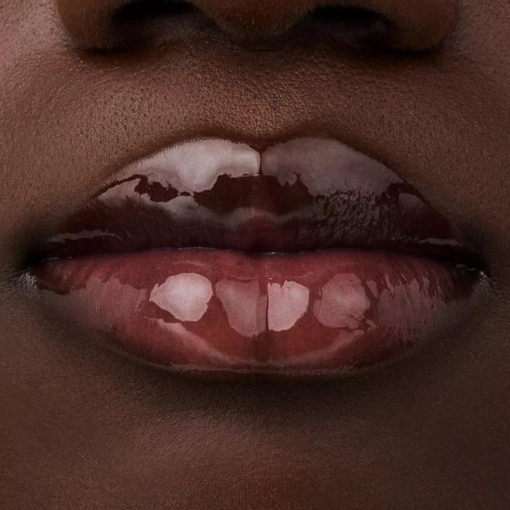 Actual product image Catrice Max It Up Lip Booster Extreme (040 Glow On Me)