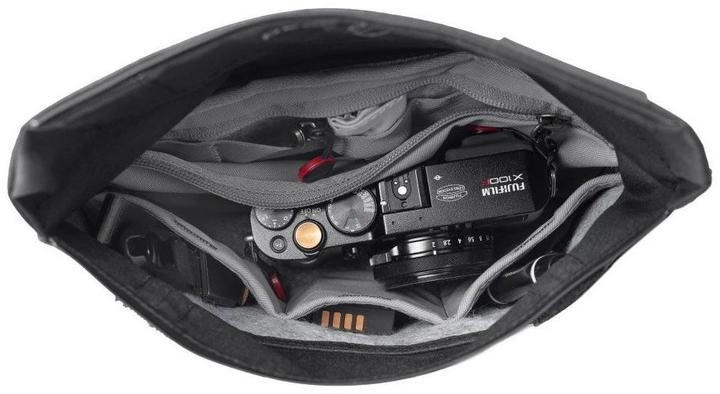 Actual product image Peak Design Field Pouch v2 (Camera shoulder bag, Camera hip bag, 3 l)