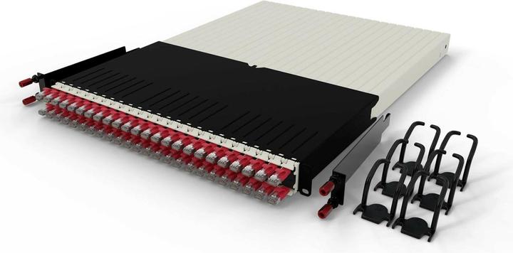 Actual product image PATCHBOX one / 30RU / Cat 6A, STP, 1.8 m, red (STP, CAT6a, 1.80 m)