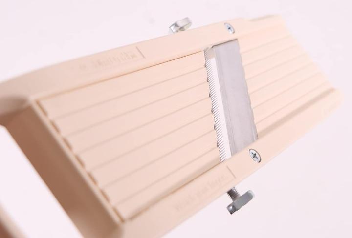 Actual product image Benriner Gemüsehobel - BN-1