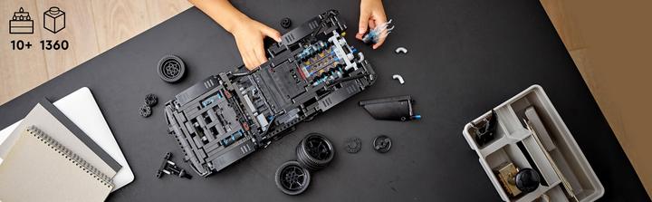 Actual product image LEGO Batman's Batmobile (42127, LEGO Technic)