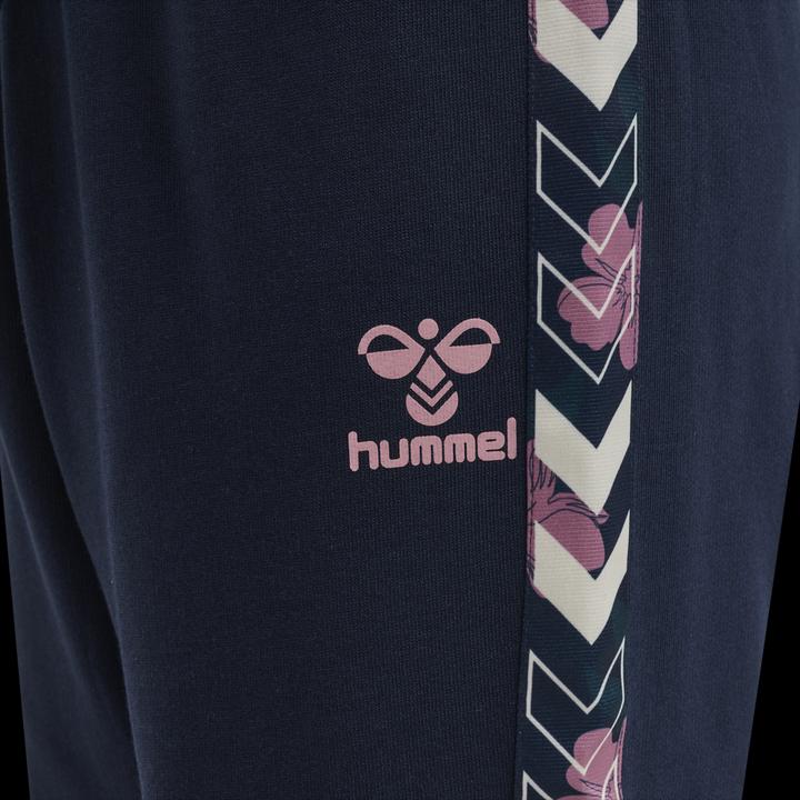 Actual product image hummel Zoe Hoodie Suit (110)