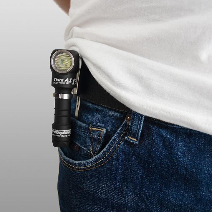 Image du produit ArmyTek Lampe multifonctions Tiara C1 Pro (900 lm)