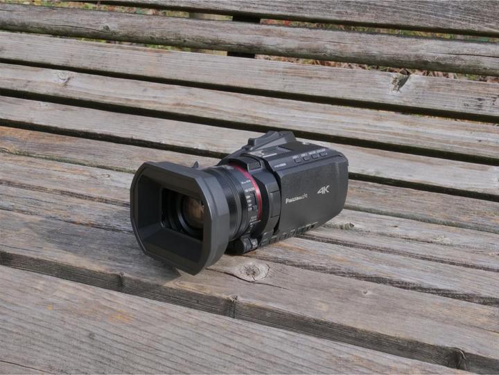 Actual product image Panasonic HC-X1200E schwarz (2.76 Mpx, 60p, 24 x)