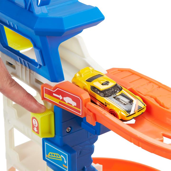 Actual product image Hot Wheels HW City shark attack playset