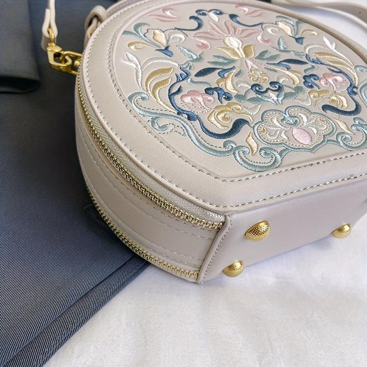Actual product image Only-Bags.Store Elegant shoulder bag embroidered with flowers - Chic faux leather shoulder bag with gold-coloured
