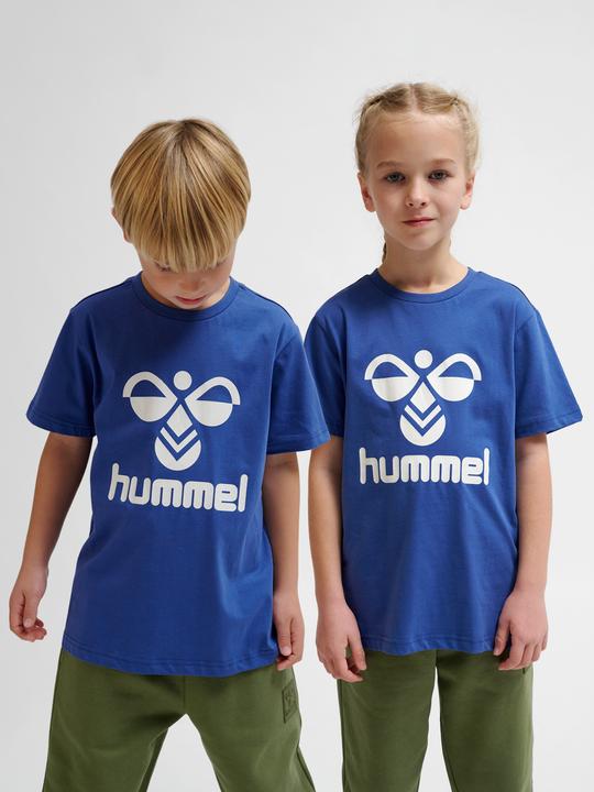 Actual product image hummel hmlTRES T-SHIRT S/S (104)