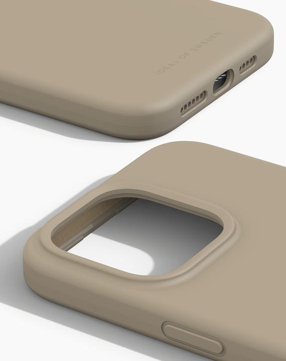 Actual product image iDeal Of Sweden Designer Silicone Cover Beige (Apple iPhone 15 Pro Max)