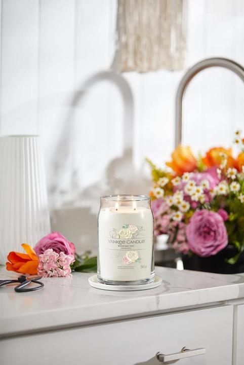 Produktbild Yankee Candle Duftkerze Wedding Day Signature Large Jar