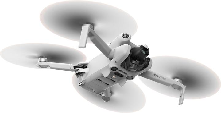 Produktbild DJI Mini 4 Pro Fly More Combo (34 min, 249 g, 48 Mpx)