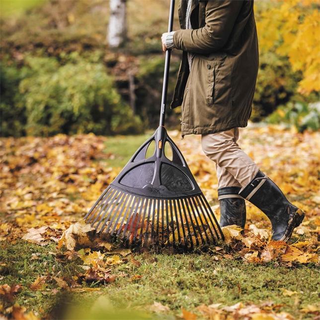 Produktbild Fiskars Solid Laubbesen XL