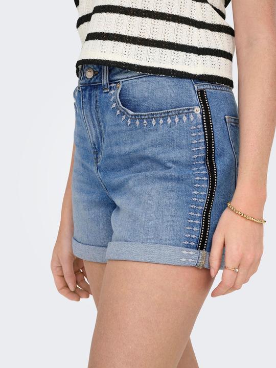 Produktbild Only ONLJOSEPHINE Normal geschnitten Shorts Shorts (L)