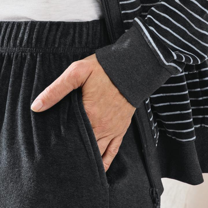 Actual product image Erwin Müller Ladies' Leisure Suit (50)