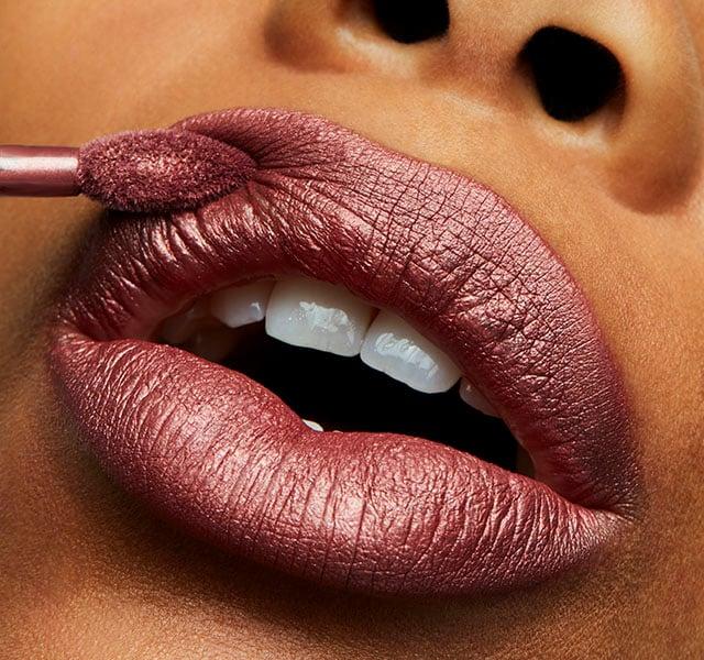 Produktbild MAC Cosmetics Retro Matte Liquid Lipcolour (Gemz & Roses)