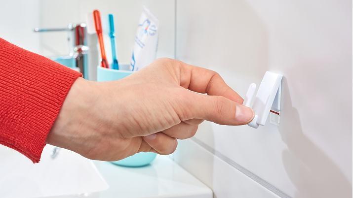 Actual product image tesa Powerstrips Hook small Classic