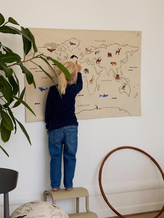 Produktbild Ferm Living The World Textile Map (100 x 70 cm)
