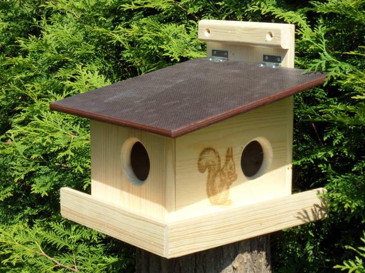 Produktbild Arbrikadrex Eichhörnchenfutterhaus