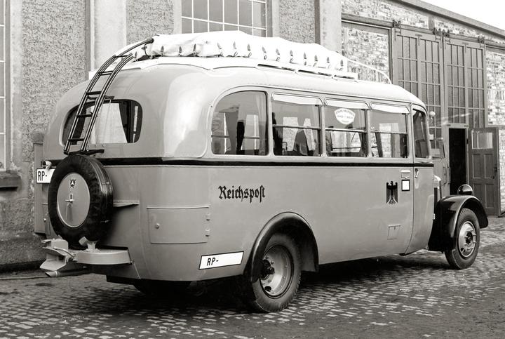 Produktbild Mercedes-Benz Omnibusse, Zweiter Band (Deutsch, Alexander Weber, 2022)